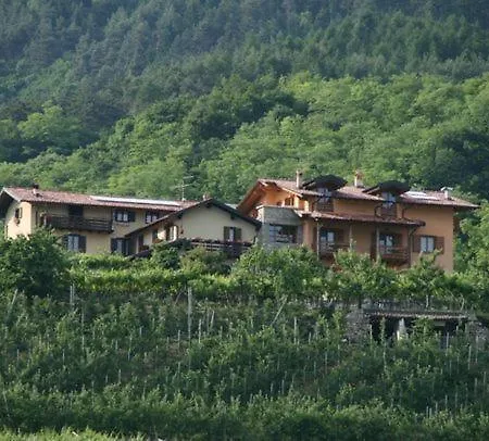 Agritur Le Pergole 3* Villa Lagarina